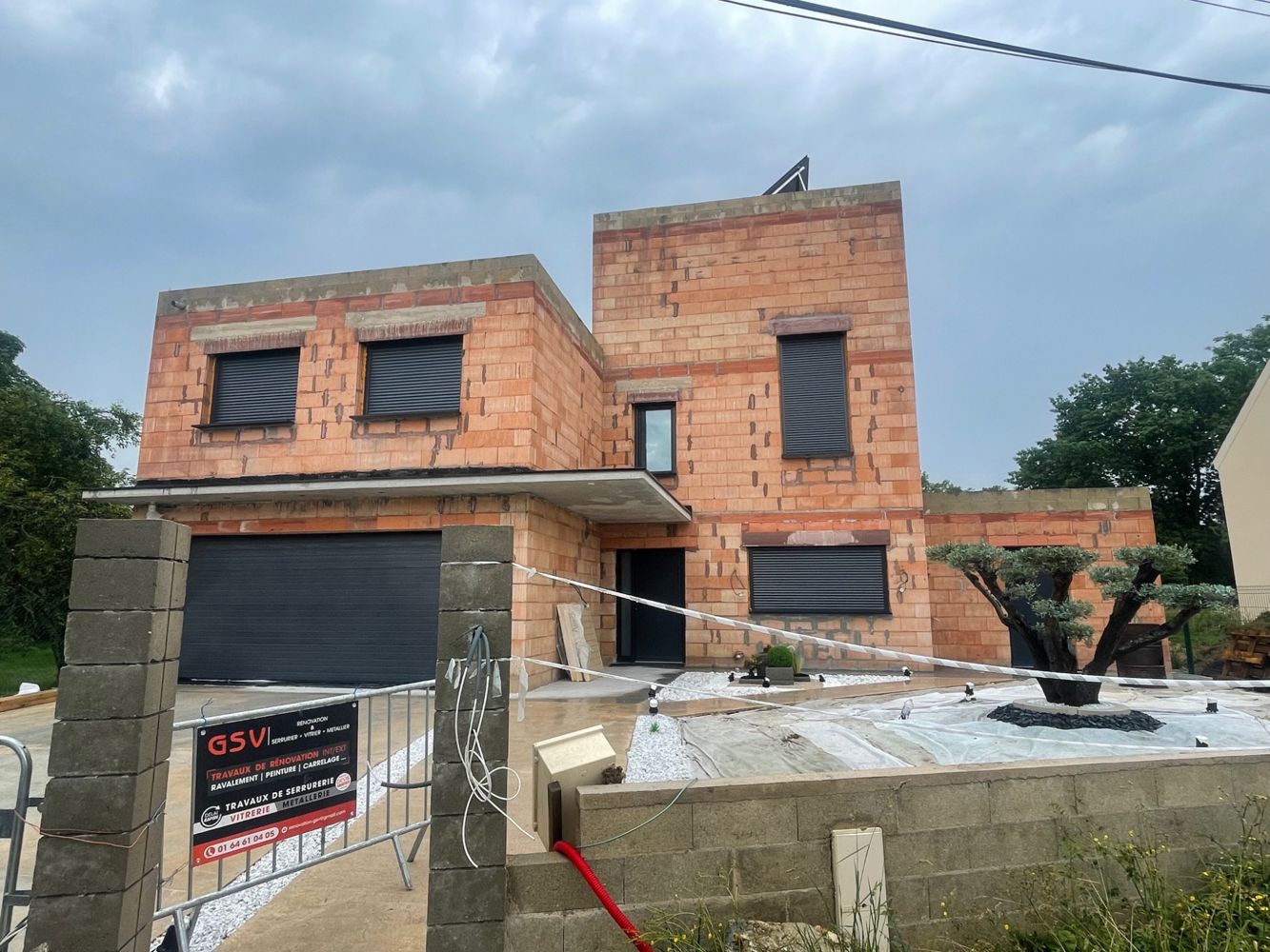 Avant travaux Maison moderne - vue latérale